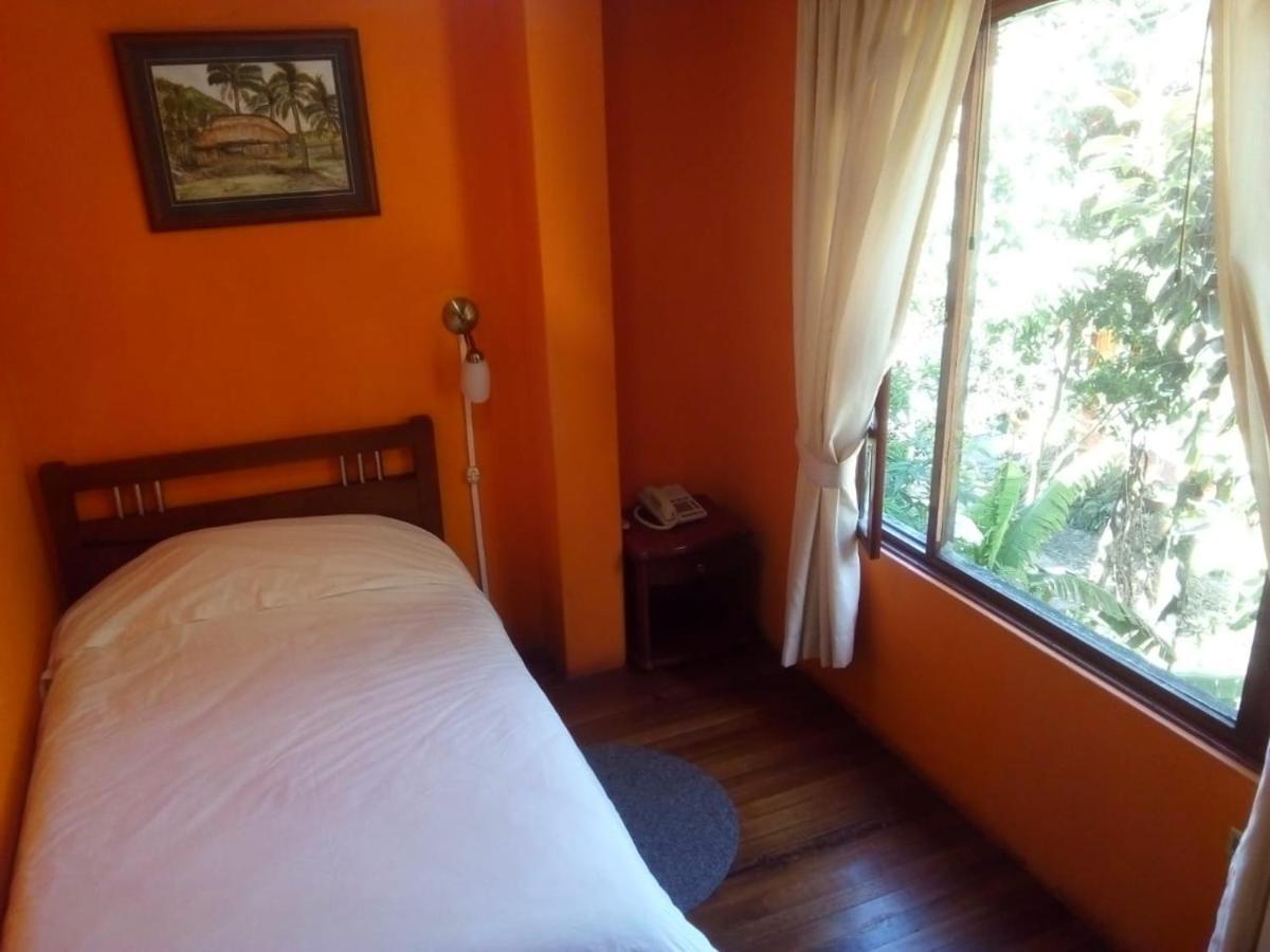 El Pedron Hotel Banos  Exterior photo